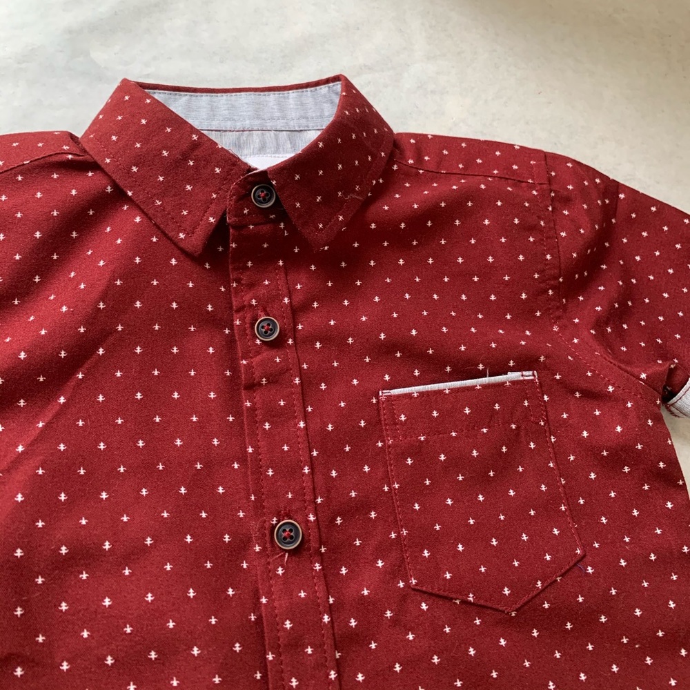 Button up burgundy shirt ✨new w/o tags✨